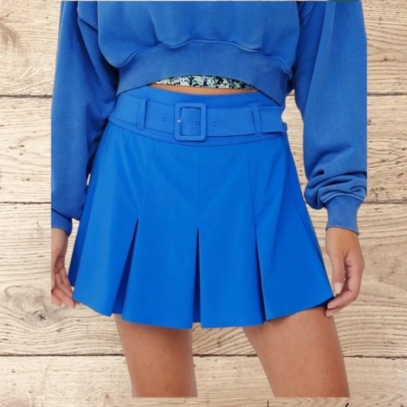 AERIE Real Me Belted Pleated Skort Size Medium Blue - Picture 2 of 9